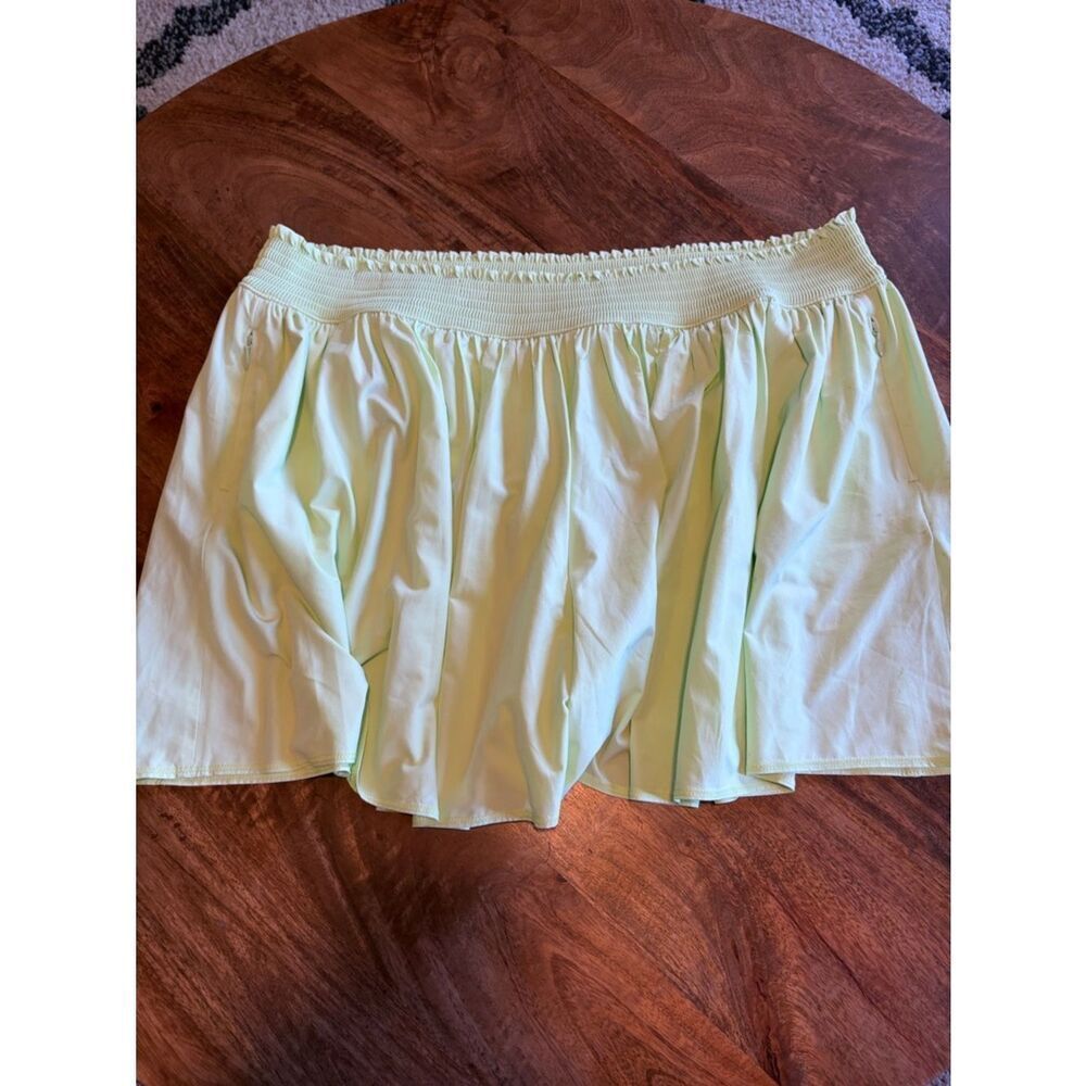 Athleta dress shorts pastel lime XL